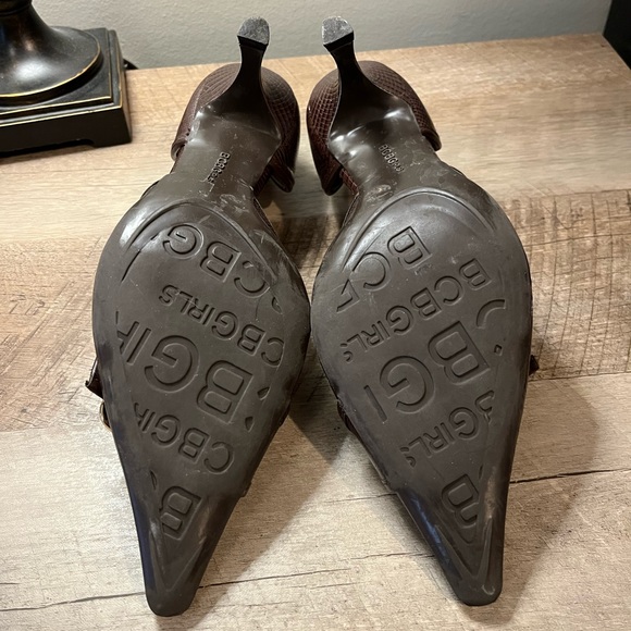 BCBG brown pumps - Picture 2 of 3